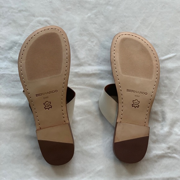 New Bernado White, Black, and Tan Tia Sandal Slide, Size 11! - Picture 7 of 11